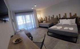 Zoe _Apartments_